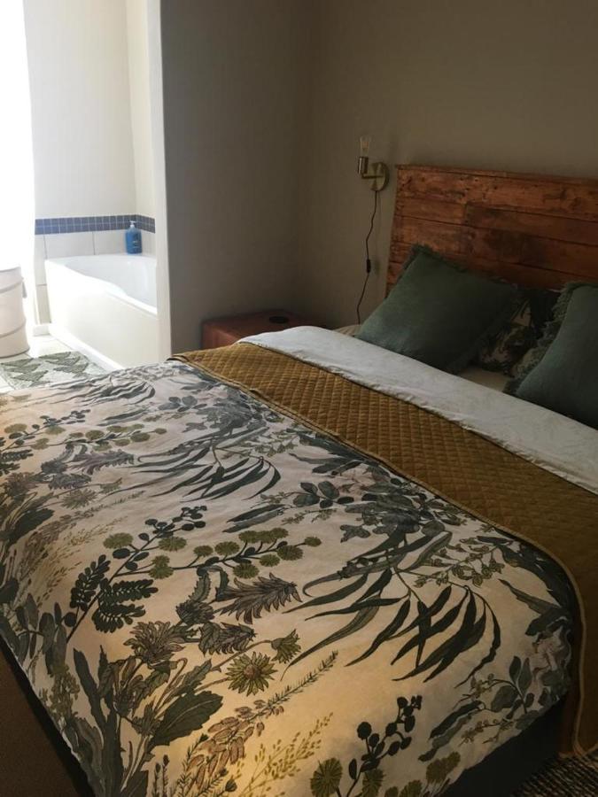 Oyster Walk On Main Apartman Knysna Kültér fotó